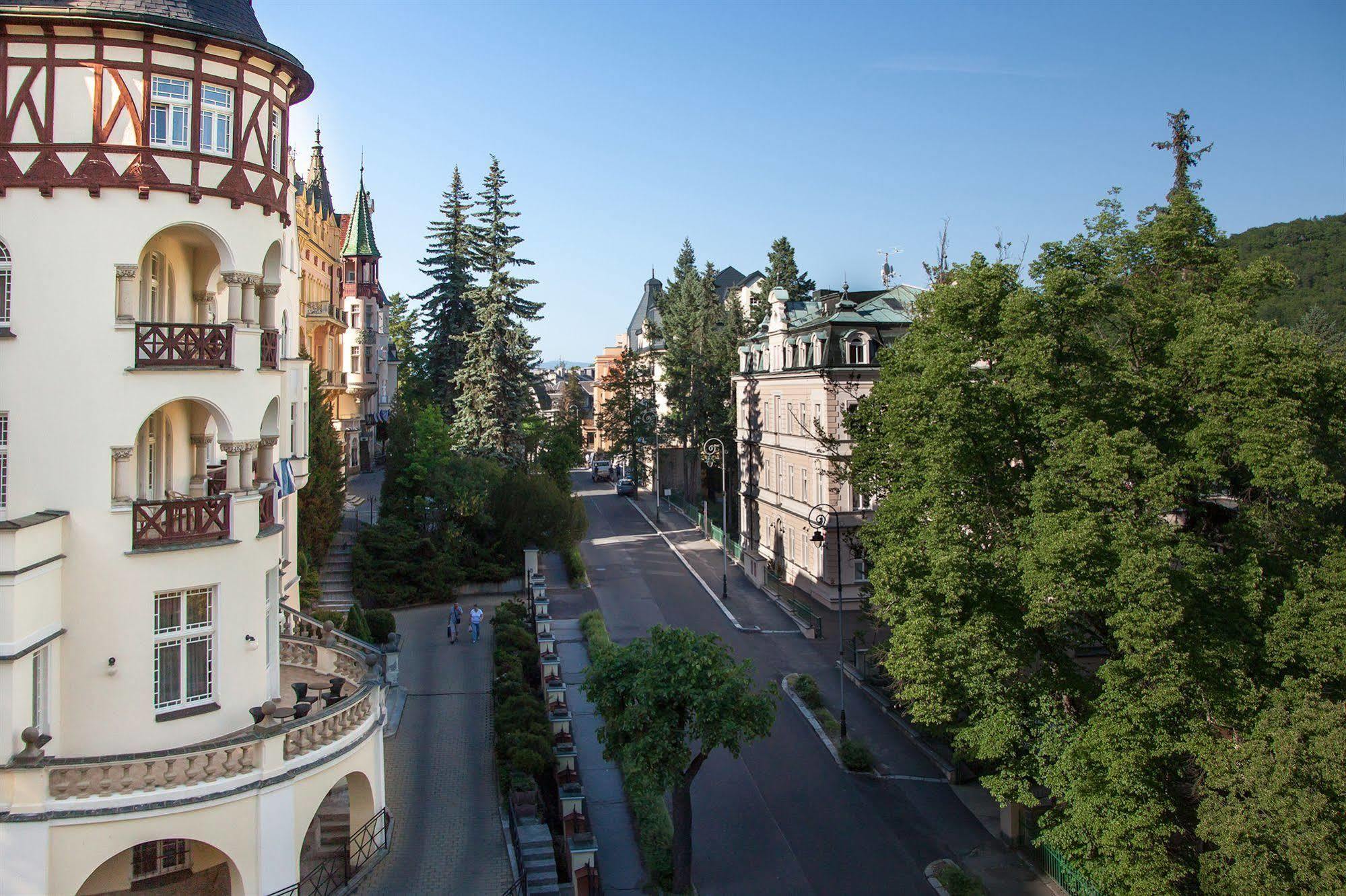 Villa Ritter カルロヴィ・ヴァリ エクステリア 写真
